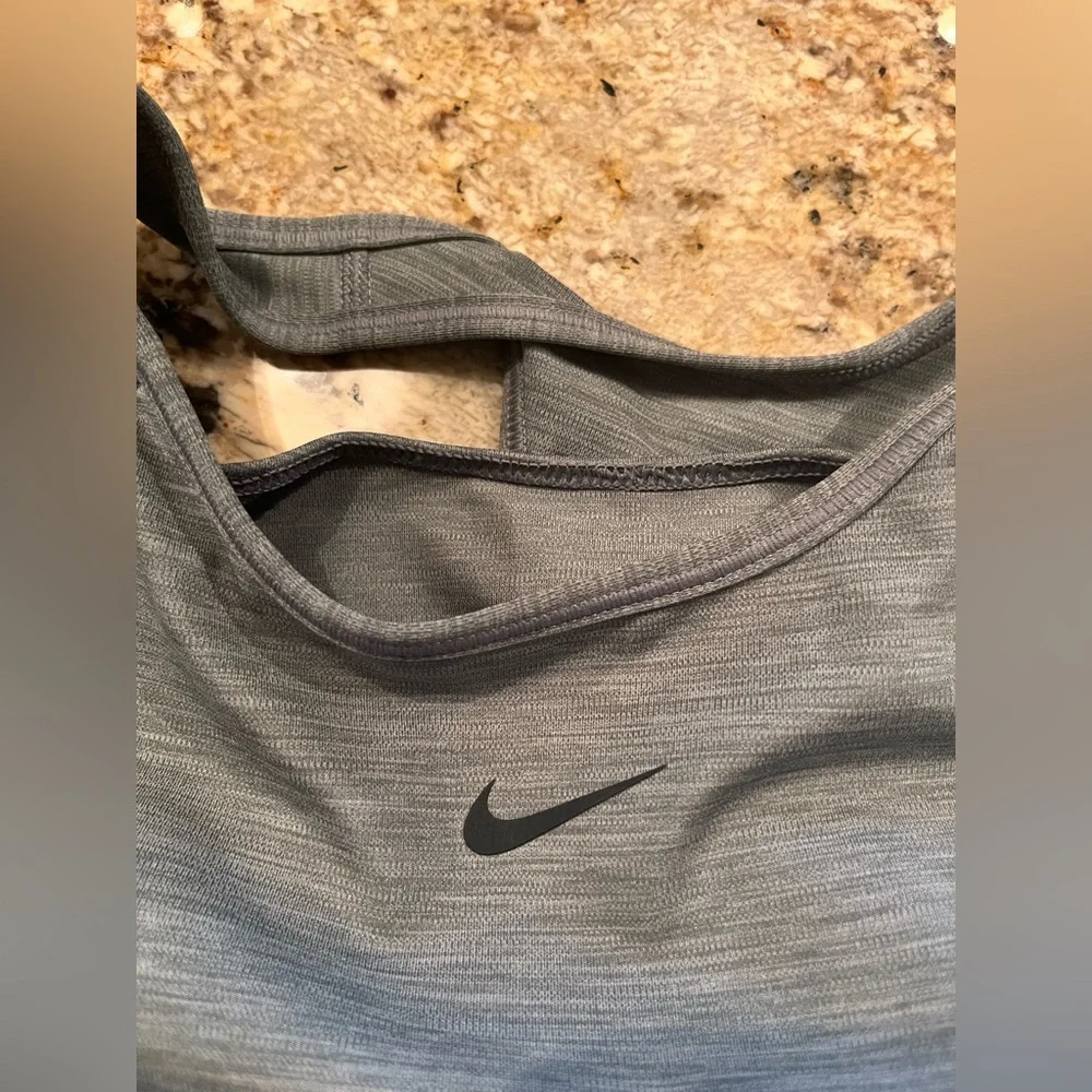 Nike nwt pro